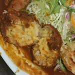 洋食の朝日 - クリコロの断面