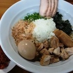 麺屋　むじゃき -  まぜそば+鶏チャー+辛肉味噌(ハーフ）