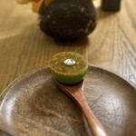 THE LISBETH - ①グリンピースとポテトの一口アミューズ