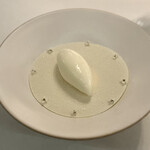 Aira - ⑰マスカルポーネ カルバドス フラン ホワイトチョコレート バターミルクのシャーベット