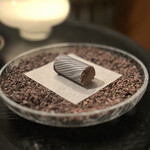 Aira - ㉒塩キャラメル ビターアーモンド アマレット