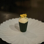 Aira - ①手長海老 焦がしバタームース ディルのクルスタード