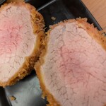 とんかつひなた - しきんぽと言われる部位。おしりの方だとか。柔らかくヒレカツっぽい。