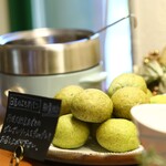 Cafe Shino Terrace - 自家製日吉のよもぎパン