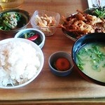 無添加・自然食 ピンポン食堂 -  お野菜中心のやさしい〝替わり定食”８２０円♪