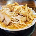 らぁめん優雅 - 背脂ゴマガーリック　トッピングメンマ×2