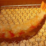 天ぷら わがた - 海老。肉厚なやつ