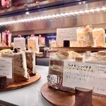 ラ ファミーユ - シフォンがずらり