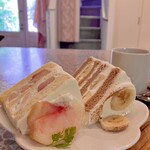 ラ ファミーユ - 生のフルーツがぎっしりシフォンに入ってる