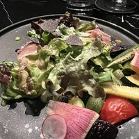 HIKARI - 彩サラダ　イタリアのウィンタートリュフが乗ってる