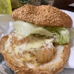 ラッキーピエロ - エビマヨバーガー490円（税抜）