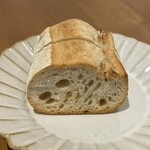 île de colline - スカルペッタで追加注文したパン