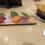 魚魚丸 鹿山店 - 刺身5点盛り