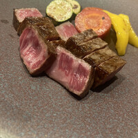 鉄板焼 grow 立川店 - メイン〜黒毛和牛の赤身ステーキと焼き野菜