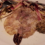 インカント -  アップです。相変わらずの美味しさ。香り野菜とリンゴのサラダとの相性もバッチリ。