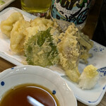 煮込 蔦八 - 日本人と酒と天ぷら