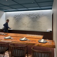 馳走西健一 - 店内