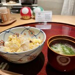 銀座 青天 - 鉄板焼飯、アオサ海苔の味噌汁