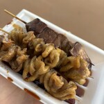 田久保 - 白モツ2本、レバー