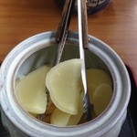 やまもり食堂 -  この漬け物美味しかったです。