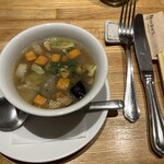 洋食 おがた - ランチのスープ