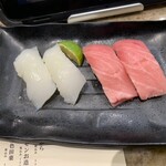にぎり長次郎 - 料理写真:イカ、中トロ