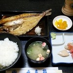 喜来鮨 - 焼き魚定食ホッケ(700)