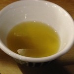 大阪屋 -  お茶は冷茶でした。美味しかった。