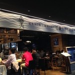 喫茶ケルン -  ケルンに行く前、梅田の近代水産学部を覗いてみました。あまりの行列に諦めて帰りました。