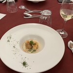 サーラ・マンジェ・ドゥ・クール  - 