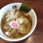 麺処 穂し乃 - らーめん（830円）