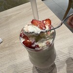 ベルヴィル - クリームといちごから♡