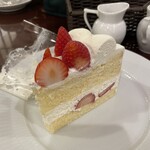 椿屋カフェ - ストロベリーショートケーキ