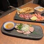 どすこい商店 ホルモン焼肉 豚星 - 