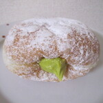 ブーランジェリー メゾン ユキ - 米粉のピスタチオクリームドーナツ