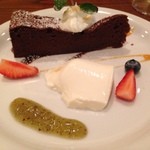 トラットリア ダ・テレーサ - コースの最後はドルチェ盛り合わせ♡