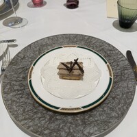 L'ESSOR - 1皿目
                    ラパンと栗のリエット、トリュフ。
                    