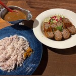 河崎2丁目食堂 - メンチカツが大きくてジューシー