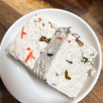 とうふ処　豆達人  - 葉豆腐カット