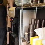 丿貫 - 入口のところでお水を汲む