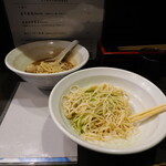 丿貫 - 麺再配分