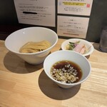 麦処 八と丁 - 昆布水のつけそば 醤油