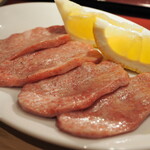 高円寺 焼肉ここち 本店 - 柔らかいタン塩