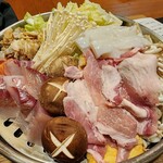 旬菜居酒屋 凛 - 寄せ鍋