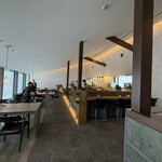 レヴォ - 内観 ①