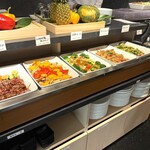 海鮮ブッフェダイニング 銀座八芳 - 黒毛和牛のフォアグラ包みが美味しかった。