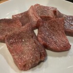 焼肉食堂 昭和商店 かね村 - コリコリタン先