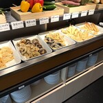 海鮮ブッフェダイニング 銀座八芳 - 天ぷらはライブで。