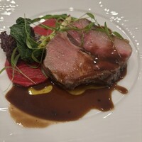 フクシマ - イノシシ　グリルして保温してと丁寧に作ってくれた。臭みなどないお肉。脂がオススメ
