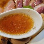 燃えよ麺助 - スープ